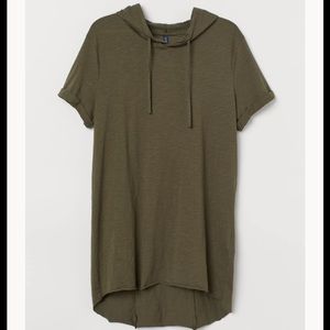 H&M Men’s Long Hooded T-shirt